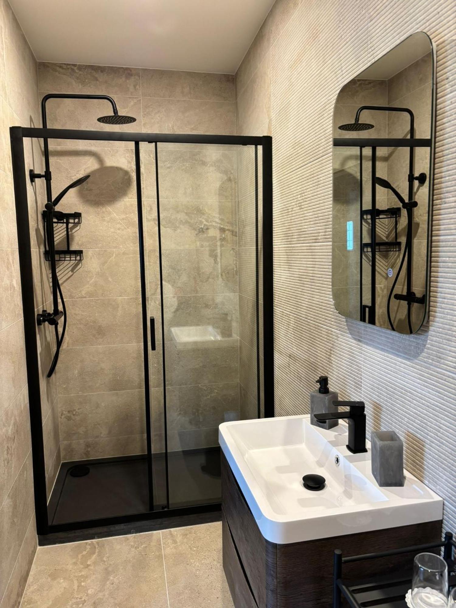 ホテル Stoneywood Haven, Galway Clarinbridge エクステリア 写真